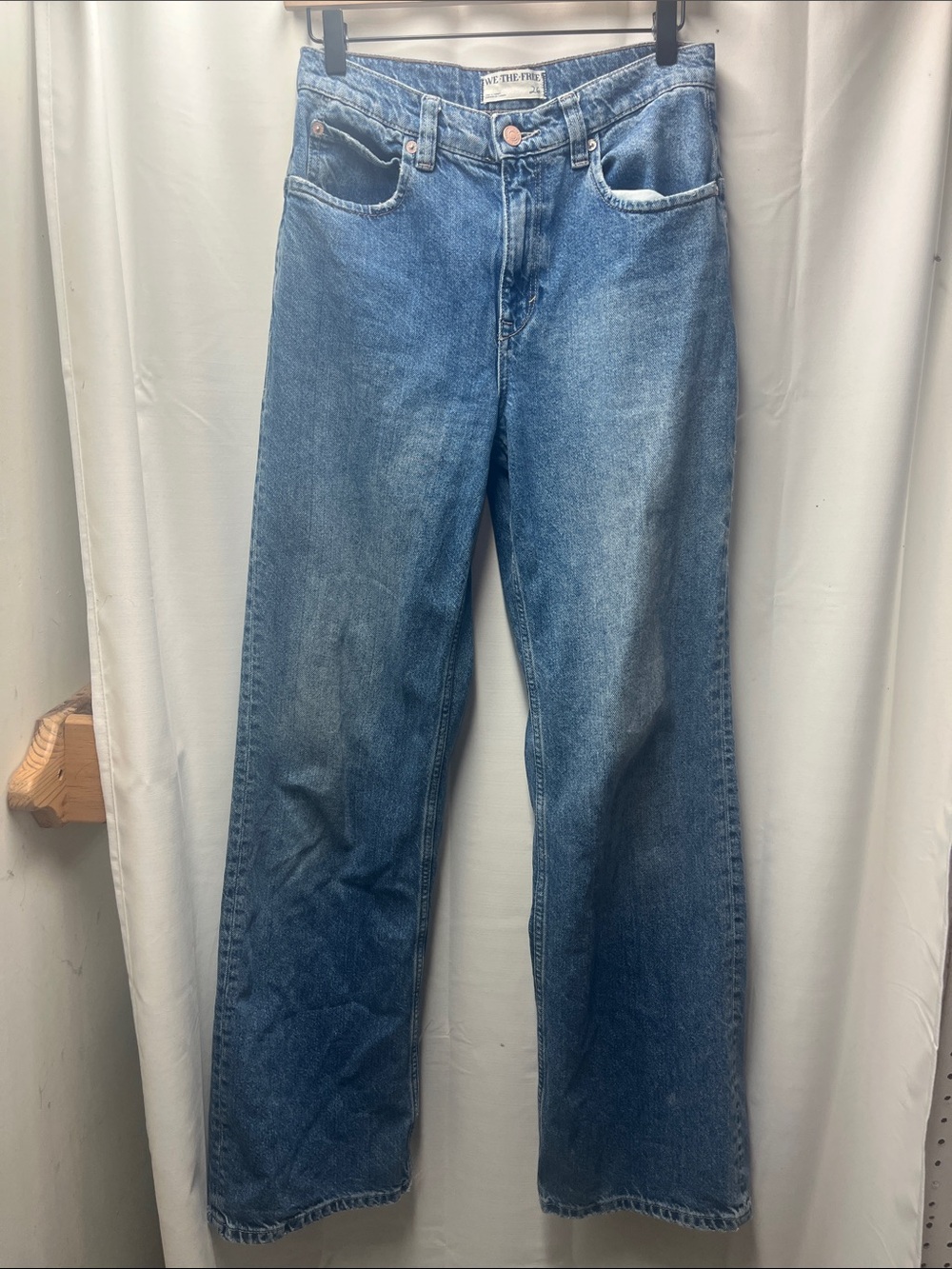 We The Free Medium Wash Blue Tinsley Baggy Mid Rise Straight Leg Jeans- 26 - Picture 3 of 7